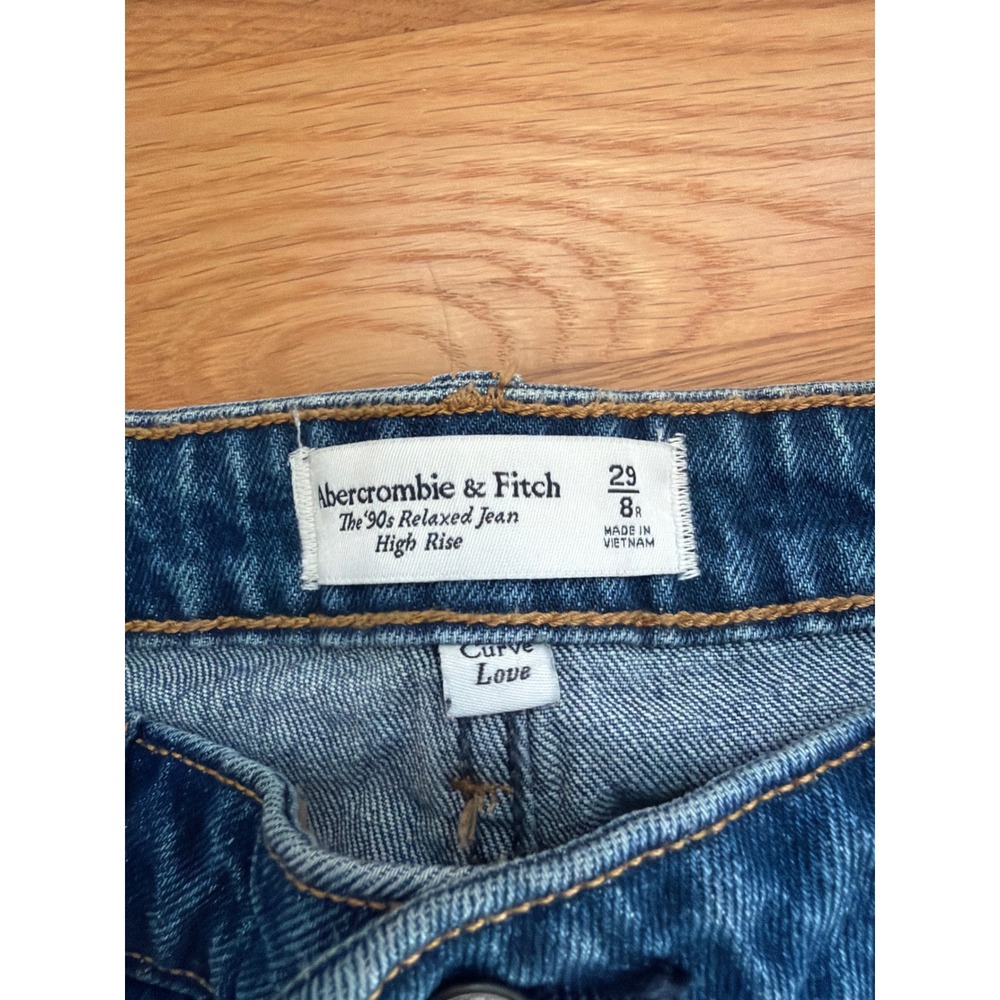Abercrombie & Fitch Curve Love 90s Relaxed Jean High Rise Blue Denim 29/8R - Picture 2 of 7
